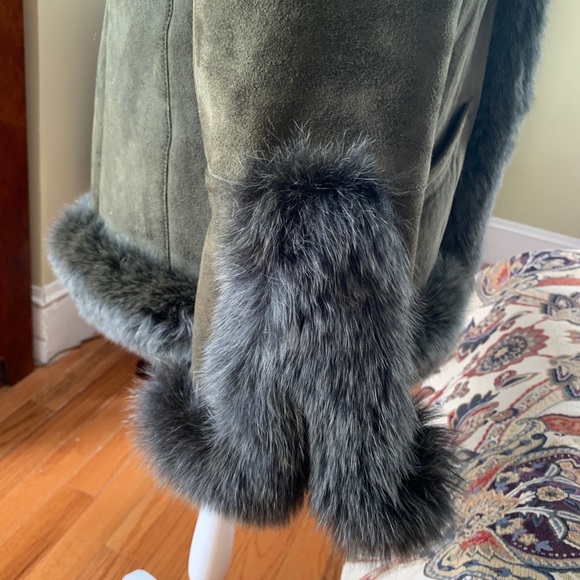 Italian Suede coat with real fox fur olive color - Picture 3 of 5